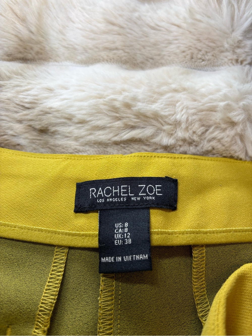 Rachel Zoe Women's Mustard Yellow Dress Pants
- Size 8 - Picture 5 of 9